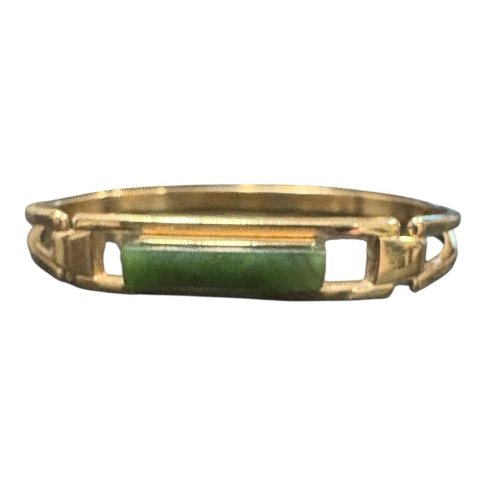Avon Vintage Jade-Style Hinged Bangle Bracelet – Gold Tone J18